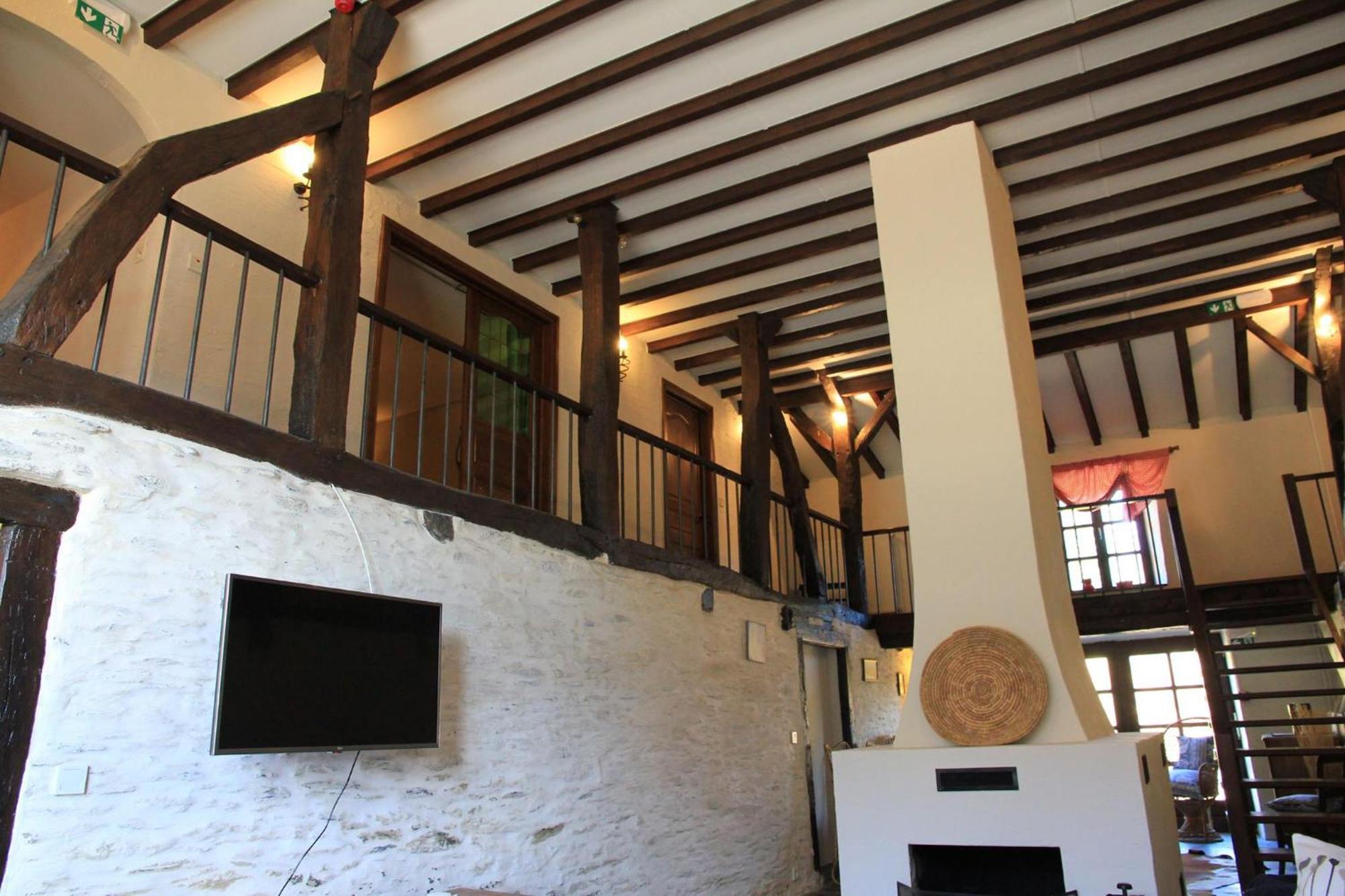 Ecologique 14 Pers. A Taverneux - Ferienhaus