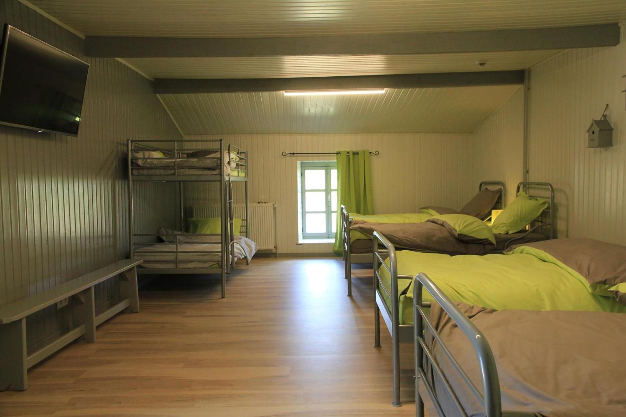 Ecologique 14 Pers. A Taverneux - Ferienhaus *